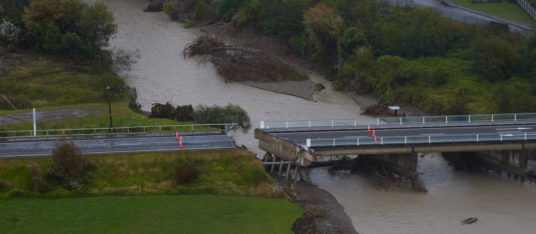 Mangahauini Bridge at Tokomaru Bay 