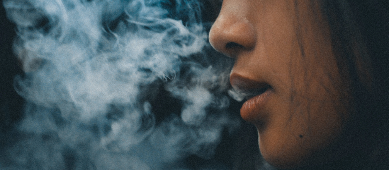 Smoking CR Le Tit Obya on Unsplash