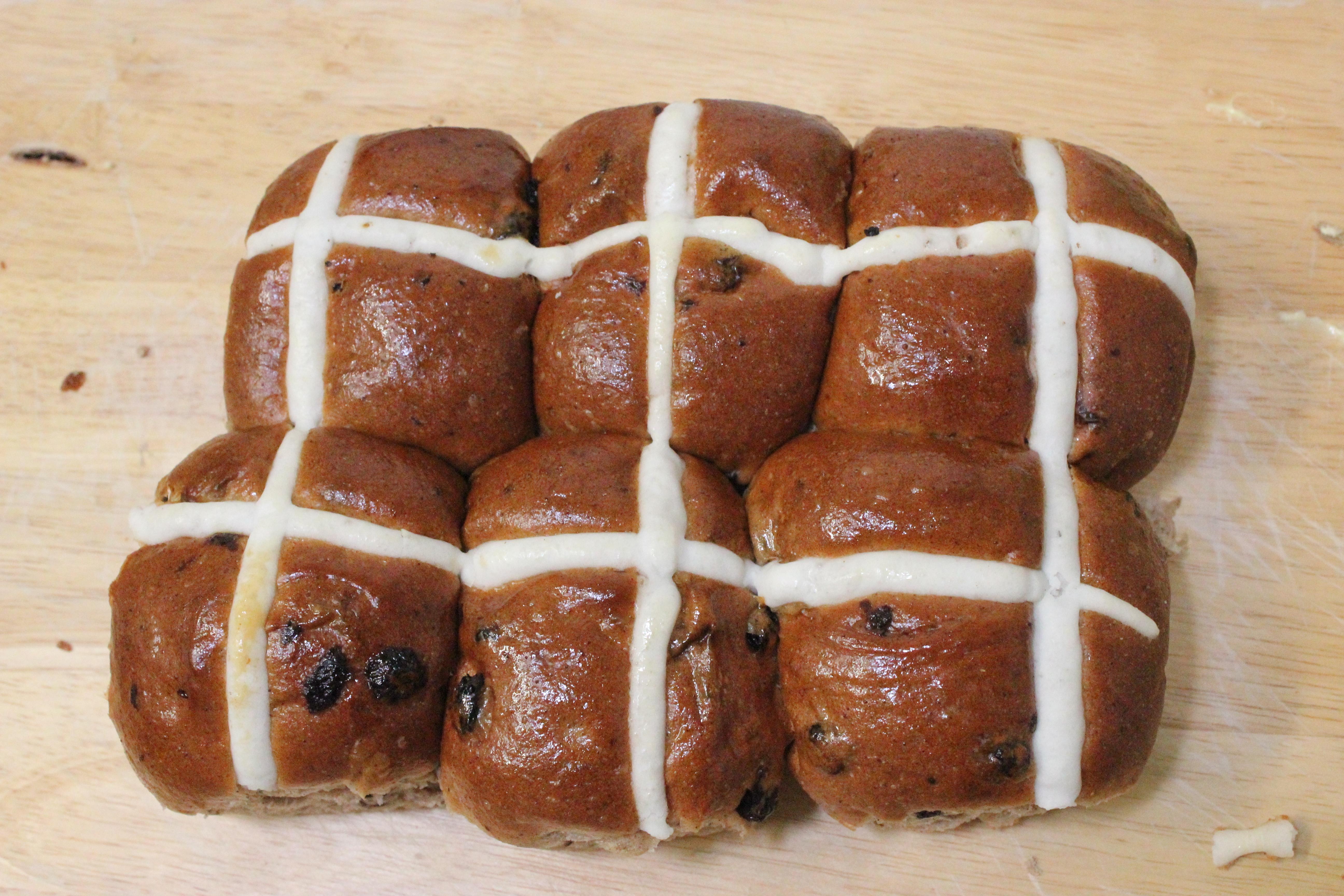 Hot cross buns