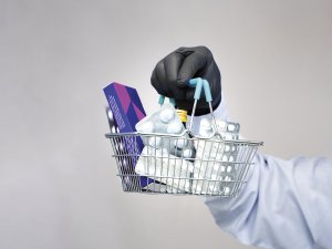 Glove basket of medicine