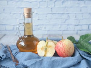 Apple cider vinegar CR Towfiqu Barbhuiya on Unsplash