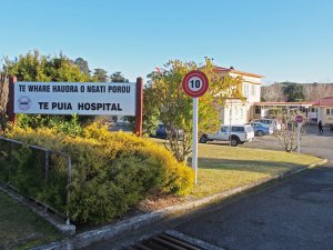 Te Puia Hospital [photo: Martin London]